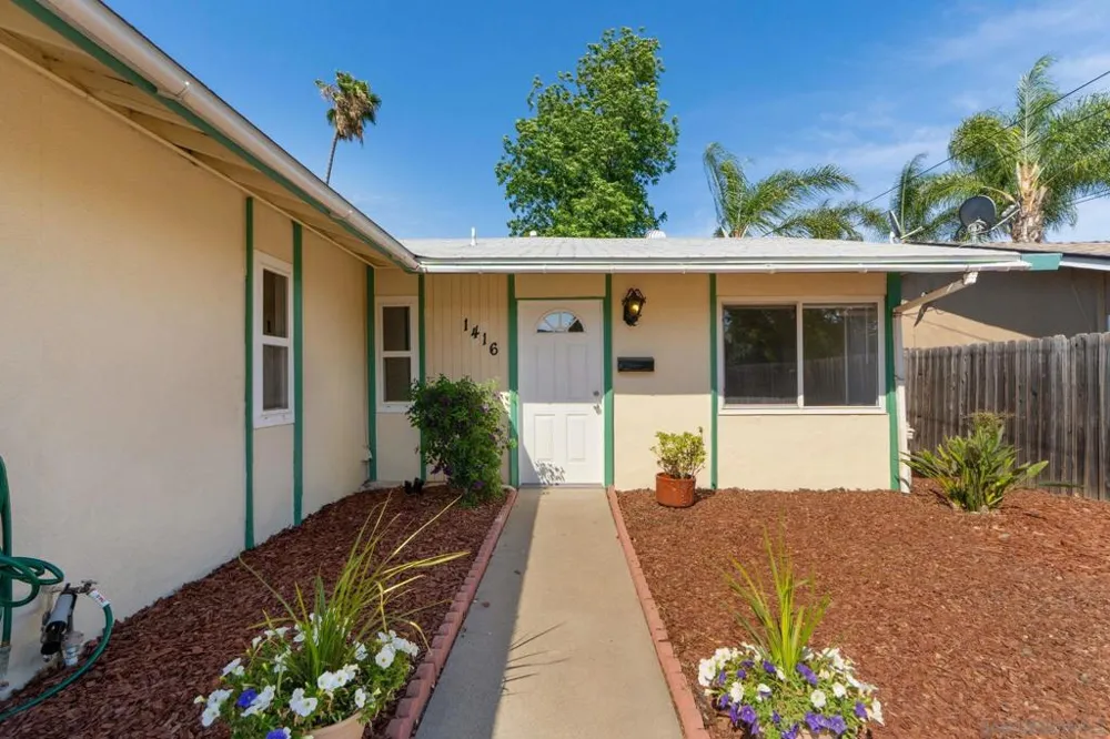 1416 S Maple Escondido, CA 92025