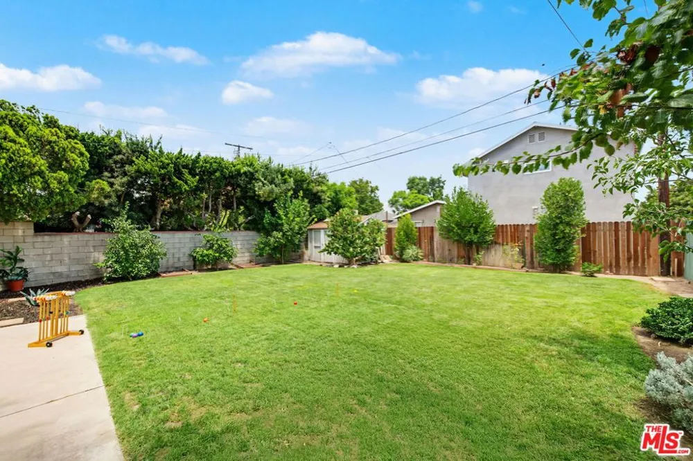 1418 Maple Street Burbank, CA 91505
