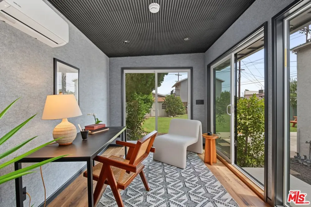 1418 Maple Street Burbank, CA 91505