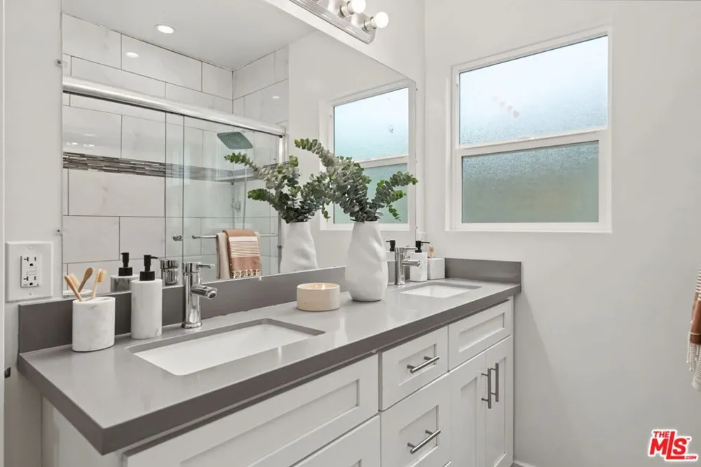 1418 Maple Street Burbank, CA 91505
