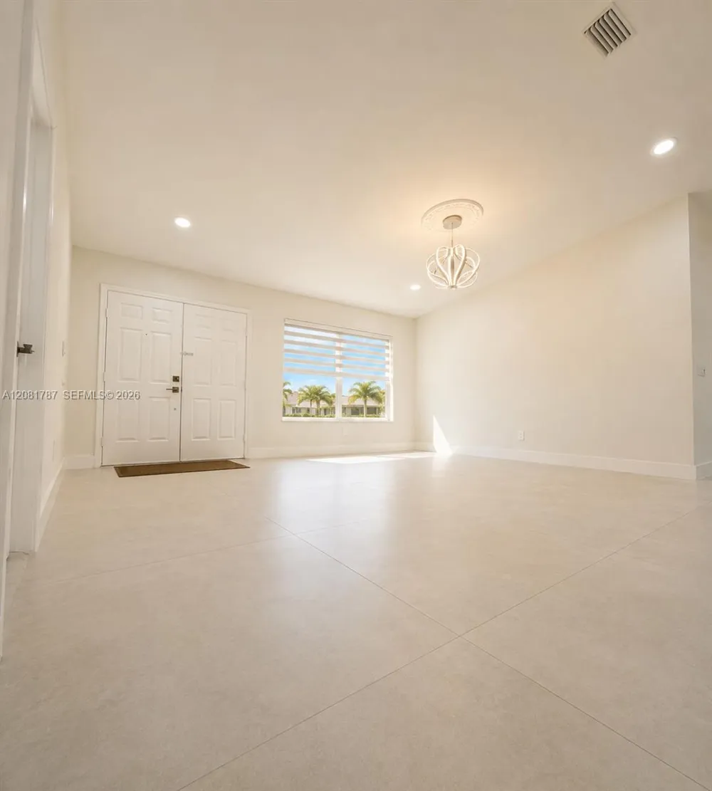 14846 SW 168th Ter Miami, FL 33187