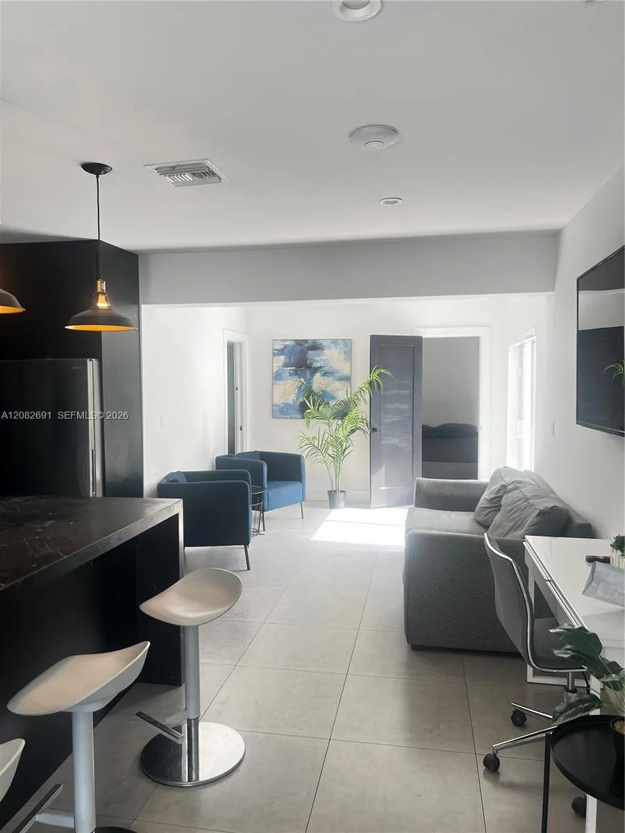 15 NW 52nd St Miami, FL 33127