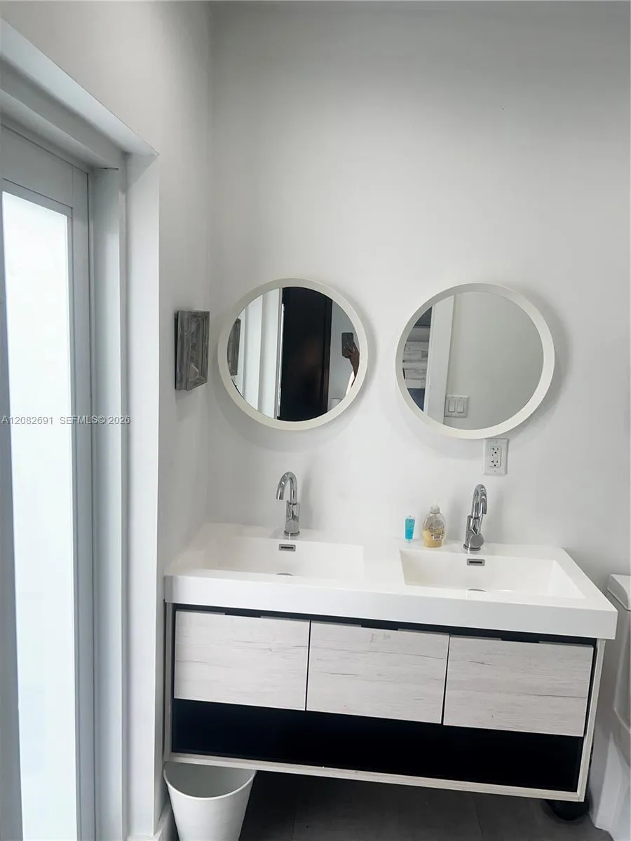 15 NW 52nd St Miami, FL 33127