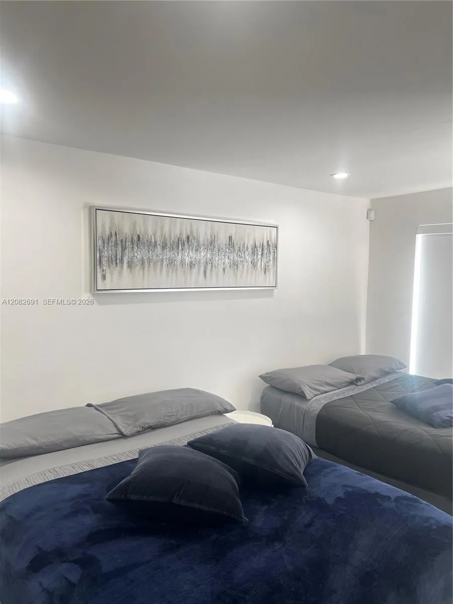 15 NW 52nd St Miami, FL 33127
