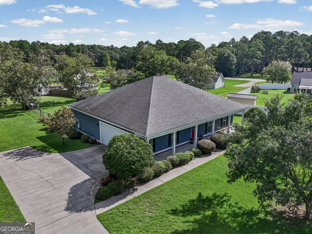 100 Kendal LN Leesburg, GA 31763