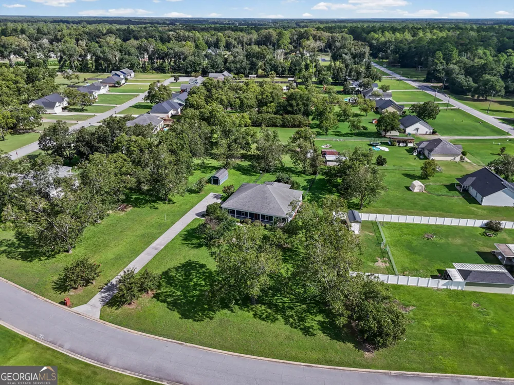 100 Kendal LN Leesburg, GA 31763