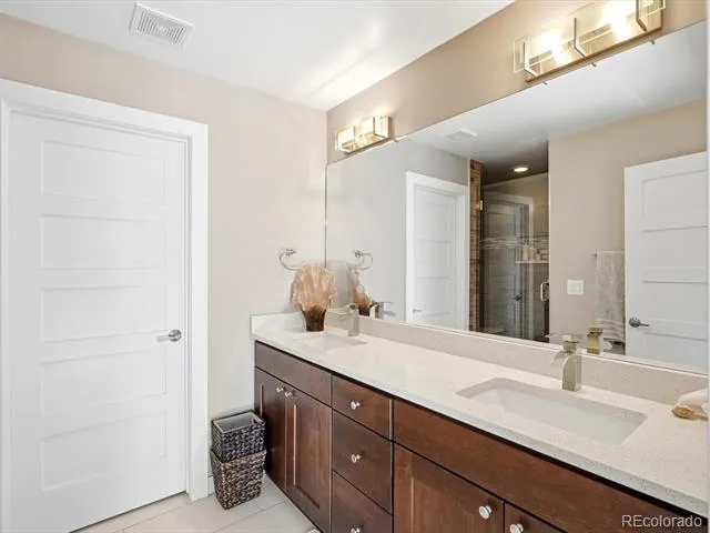 3857 Stuart Street Denver, CO 80212
