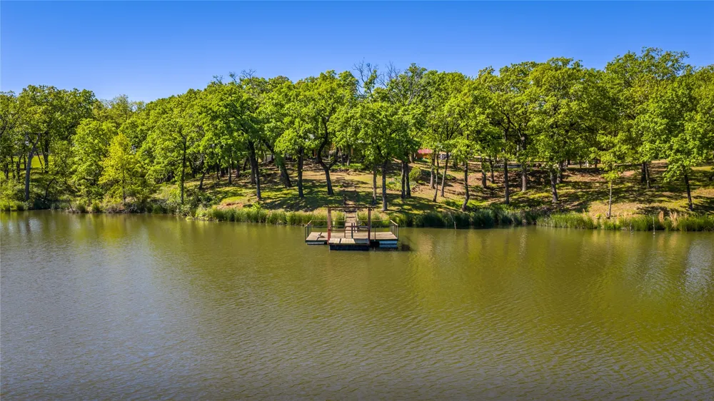 1838 Liberty Road Gordonville, TX 76245