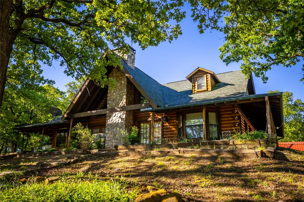 1838 Liberty Road Gordonville, TX 76245