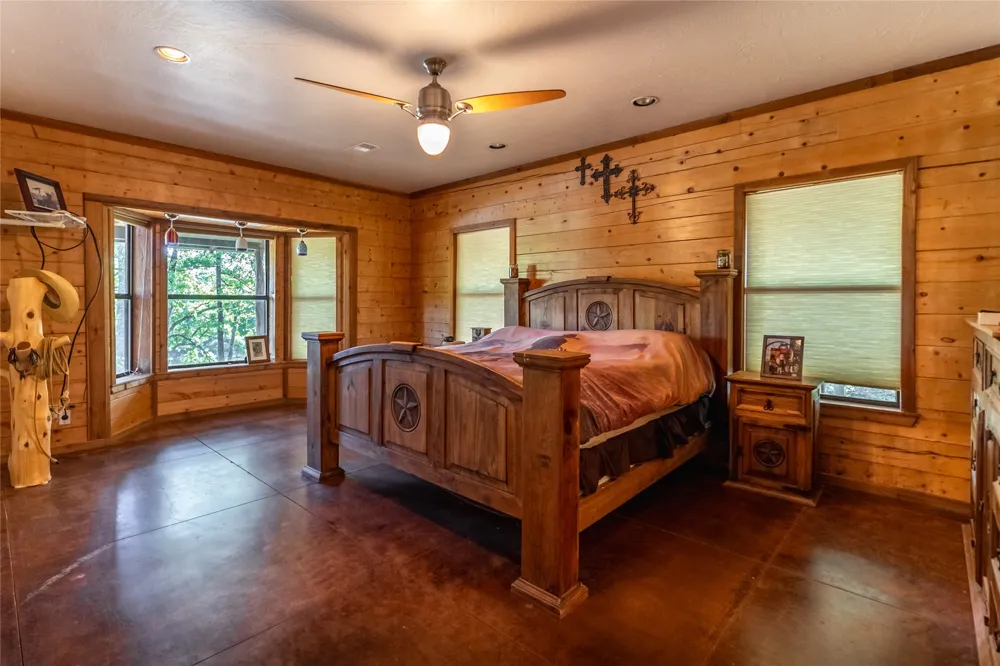 1838 Liberty Road Gordonville, TX 76245