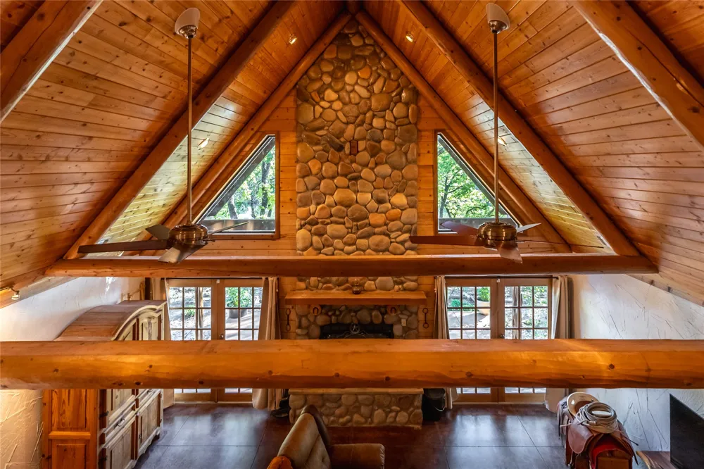 1838 Liberty Road Gordonville, TX 76245