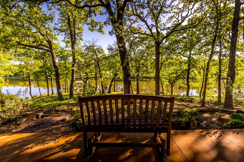 1838 Liberty Road Gordonville, TX 76245