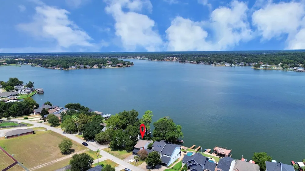 854 Lake View Drive Montgomery, TX 77356