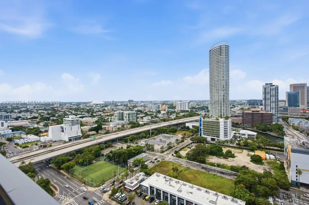 239 SW 9th St #1501 Miami, FL 33130