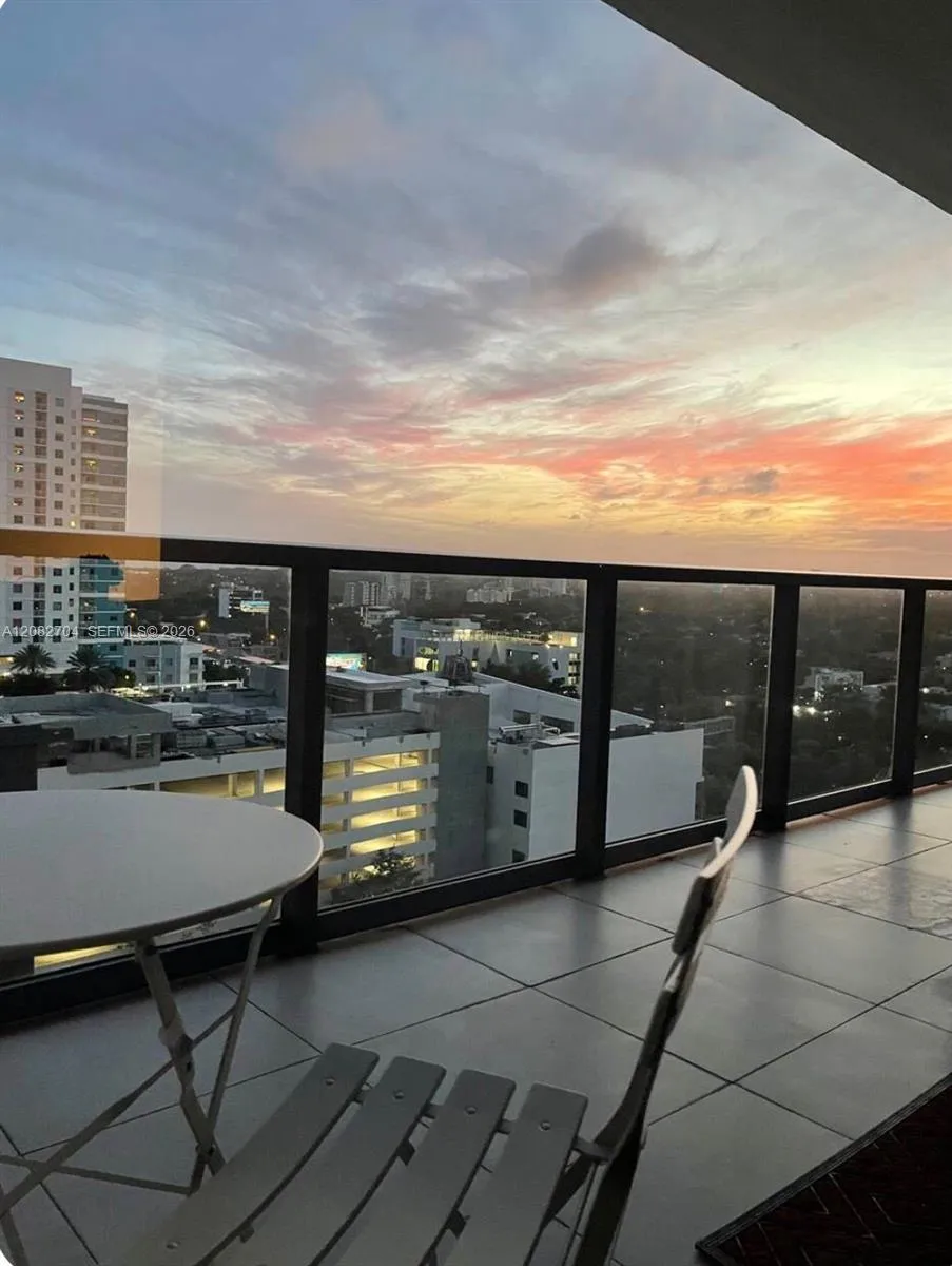 239 SW 9th St #1501 Miami, FL 33130