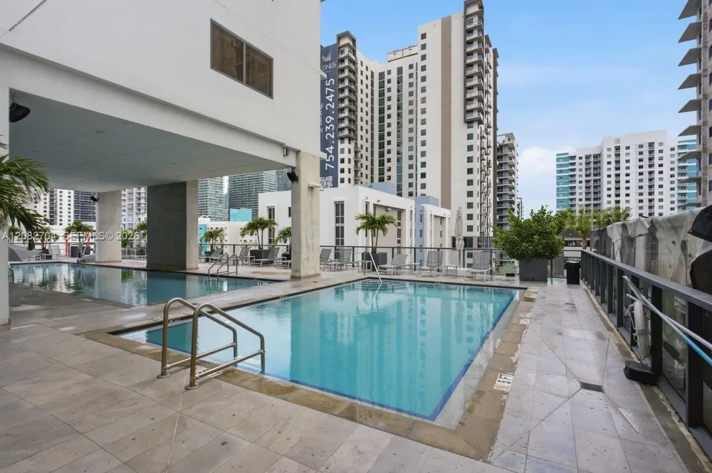 239 SW 9th St #1501 Miami, FL 33130