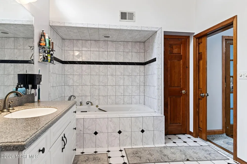 33 Tennent Road Morganville, NJ 07751