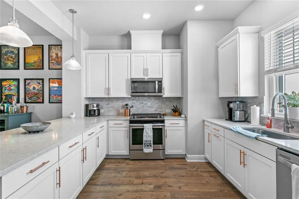 268 8TH STREET St Petersburg, FL 33701