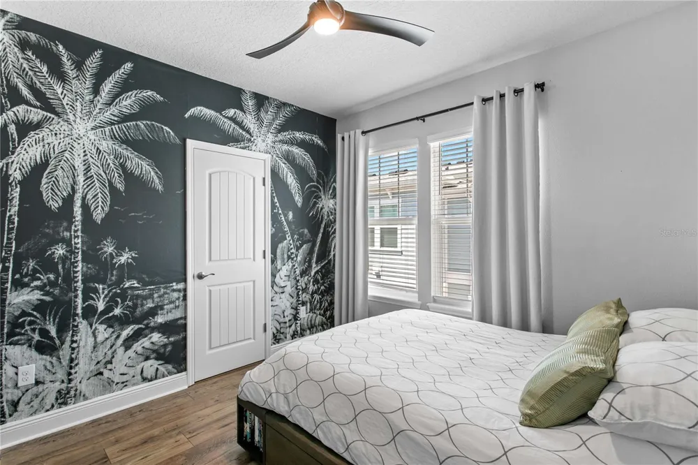 268 8TH STREET St Petersburg, FL 33701