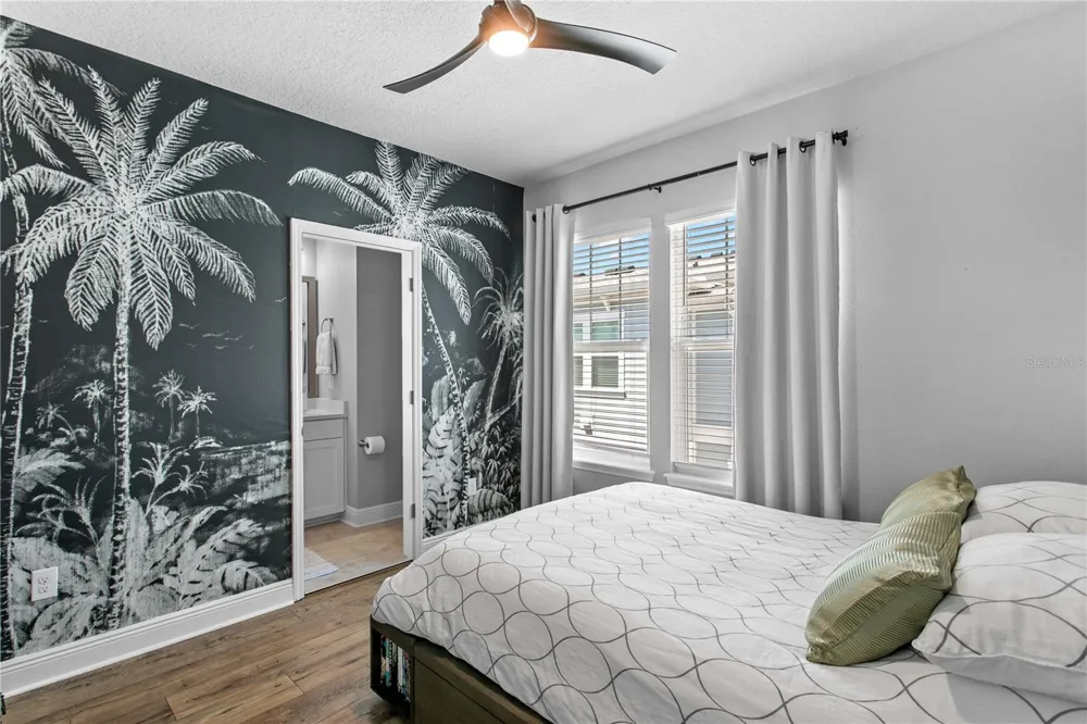 268 8TH STREET St Petersburg, FL 33701