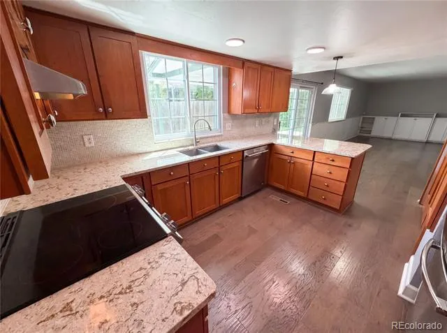 3182 S Xeric Court Denver, CO 80231