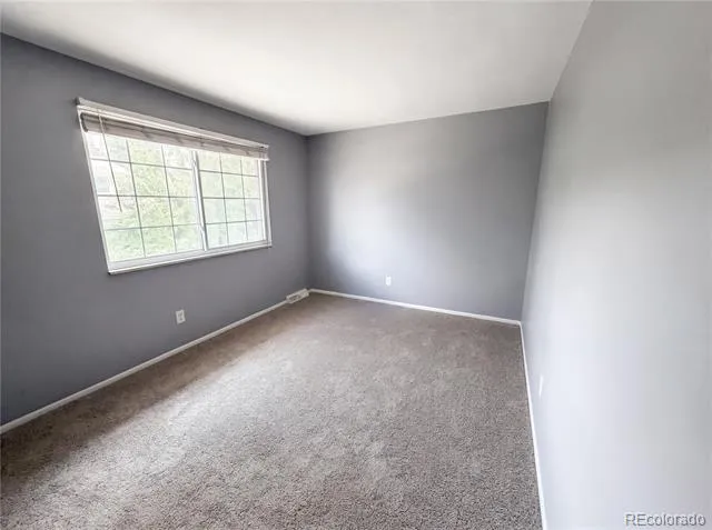 3182 S Xeric Court Denver, CO 80231