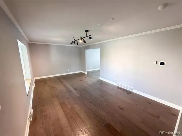 3182 S Xeric Court Denver, CO 80231