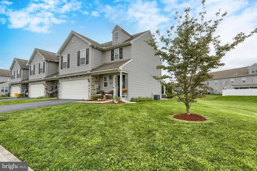 59 BRAEBURN WAY #52 Palmyra, PA 17078