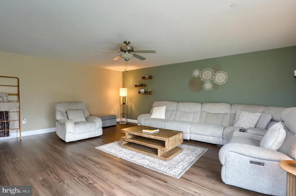 59 BRAEBURN WAY #52 Palmyra, PA 17078