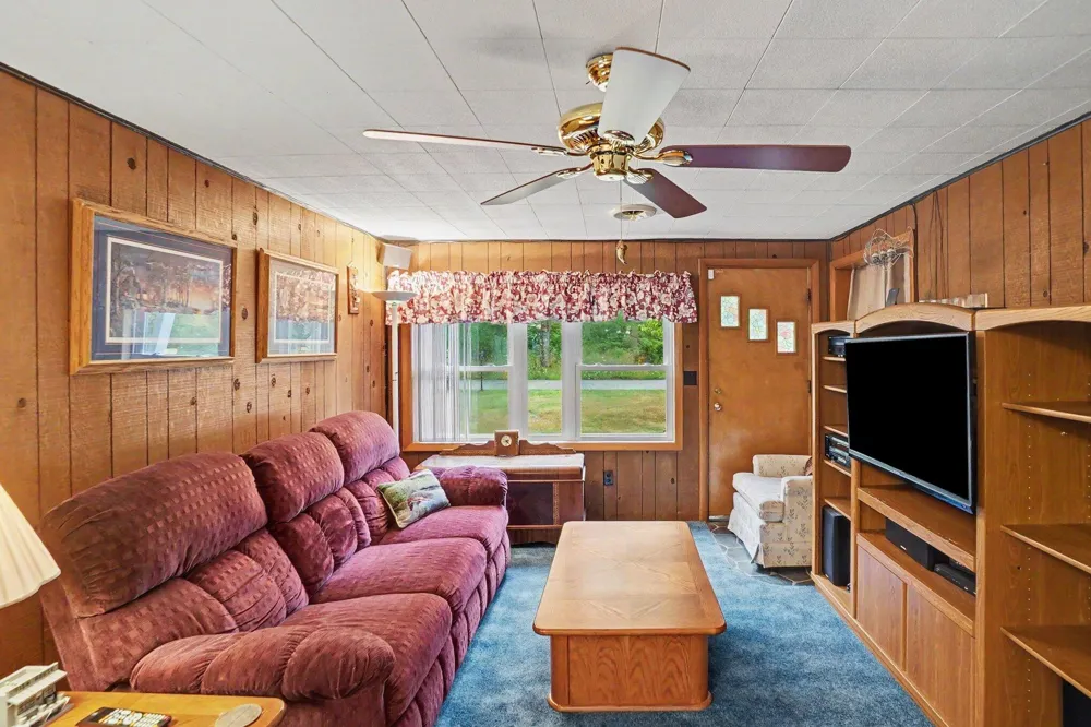 2339 W Midway Drive White Cloud, MI 49349