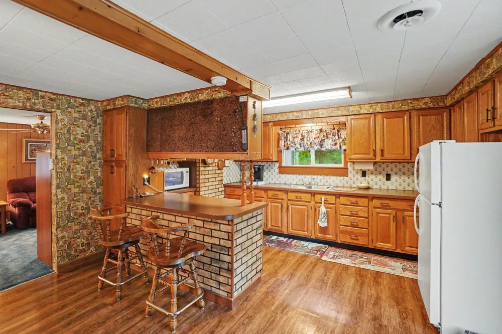 2339 W Midway Drive White Cloud, MI 49349