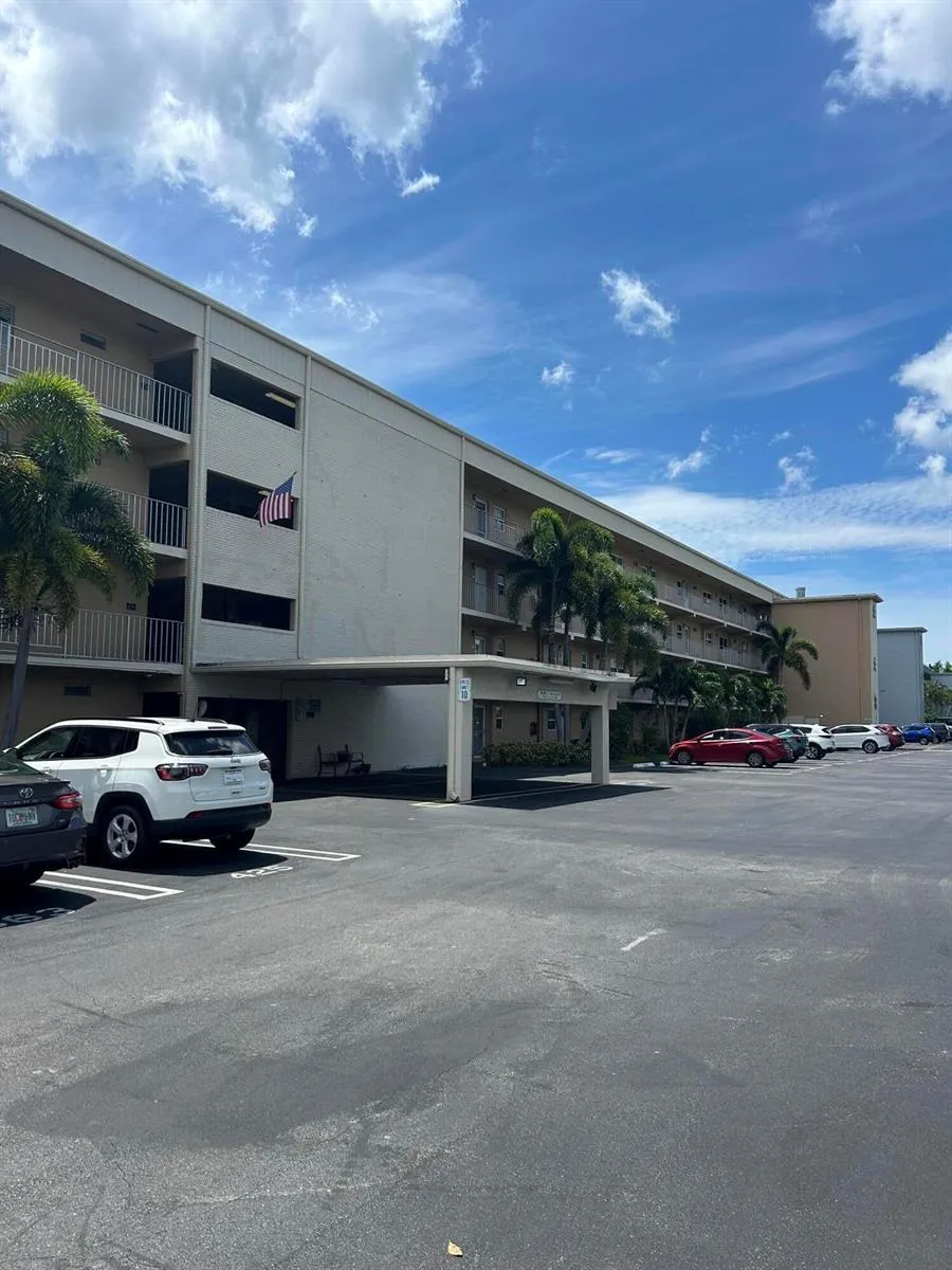 2600 NE 1st Lane #Apt 205 Boynton Beach, FL 33435