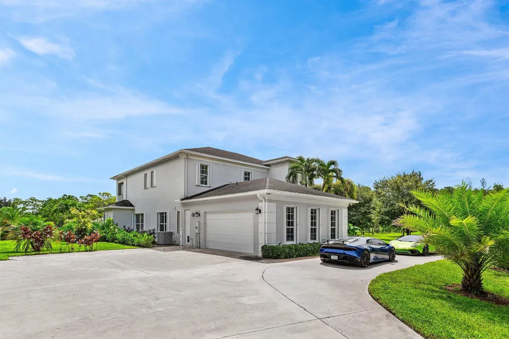 6688 Duckweed Road Lake Worth, FL 33449