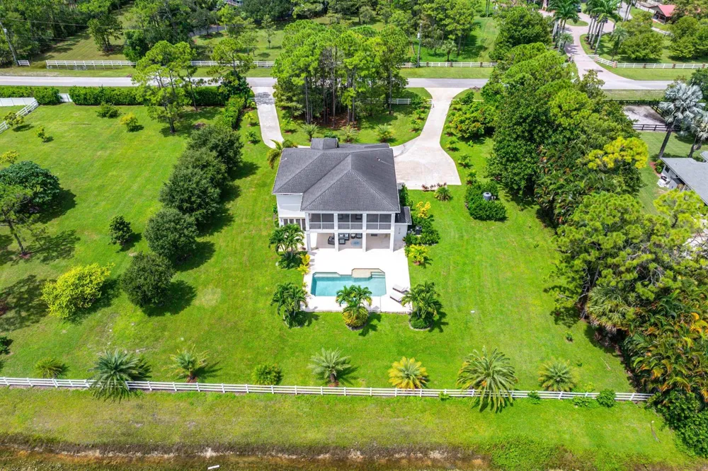 6688 Duckweed Road Lake Worth, FL 33449
