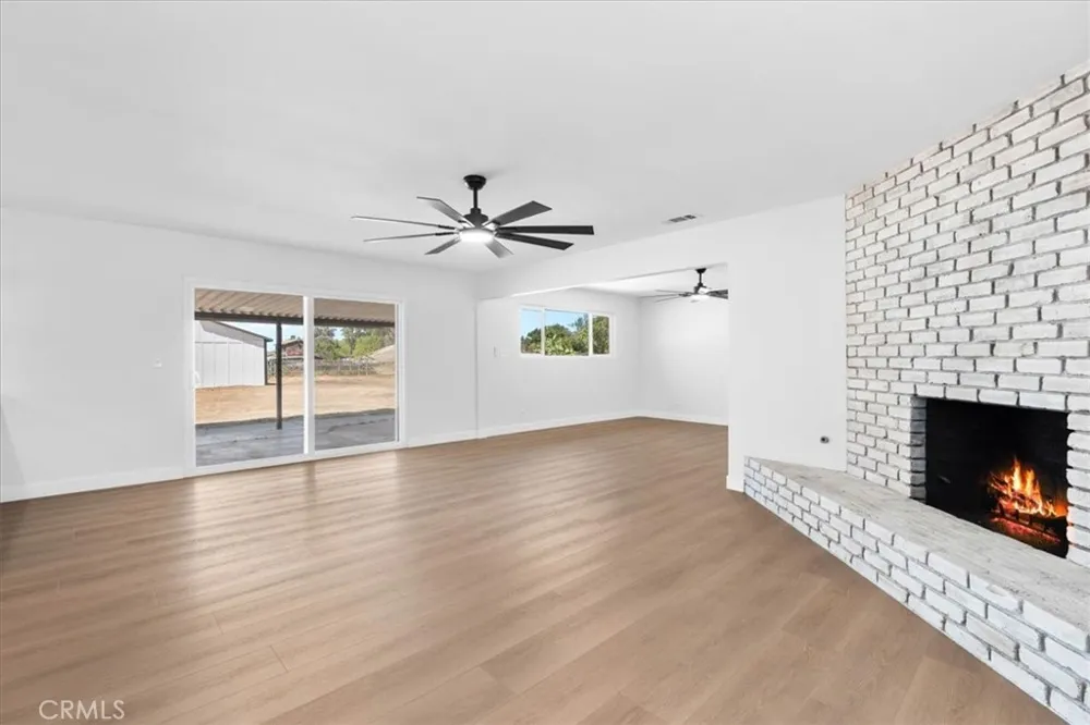 18660 Gentian Riverside, CA 92508