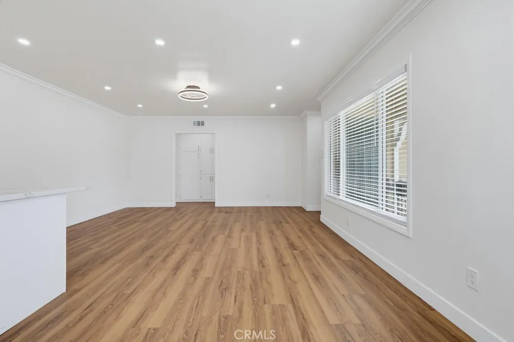 2841 E 69th Long Beach, CA 90805