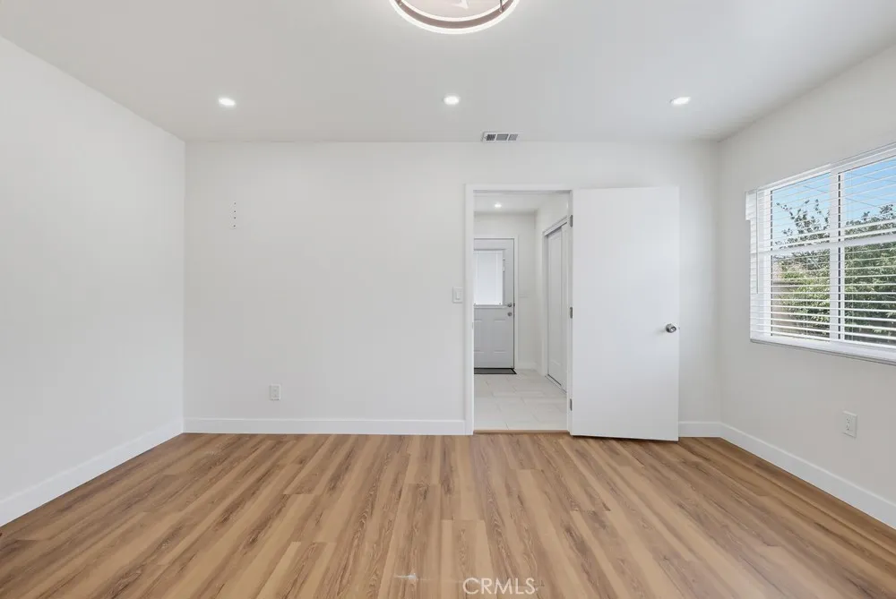 2841 E 69th Long Beach, CA 90805