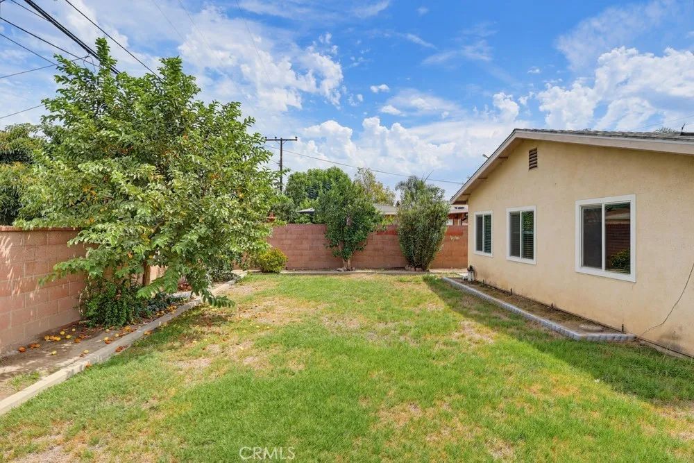 2841 E 69th Long Beach, CA 90805