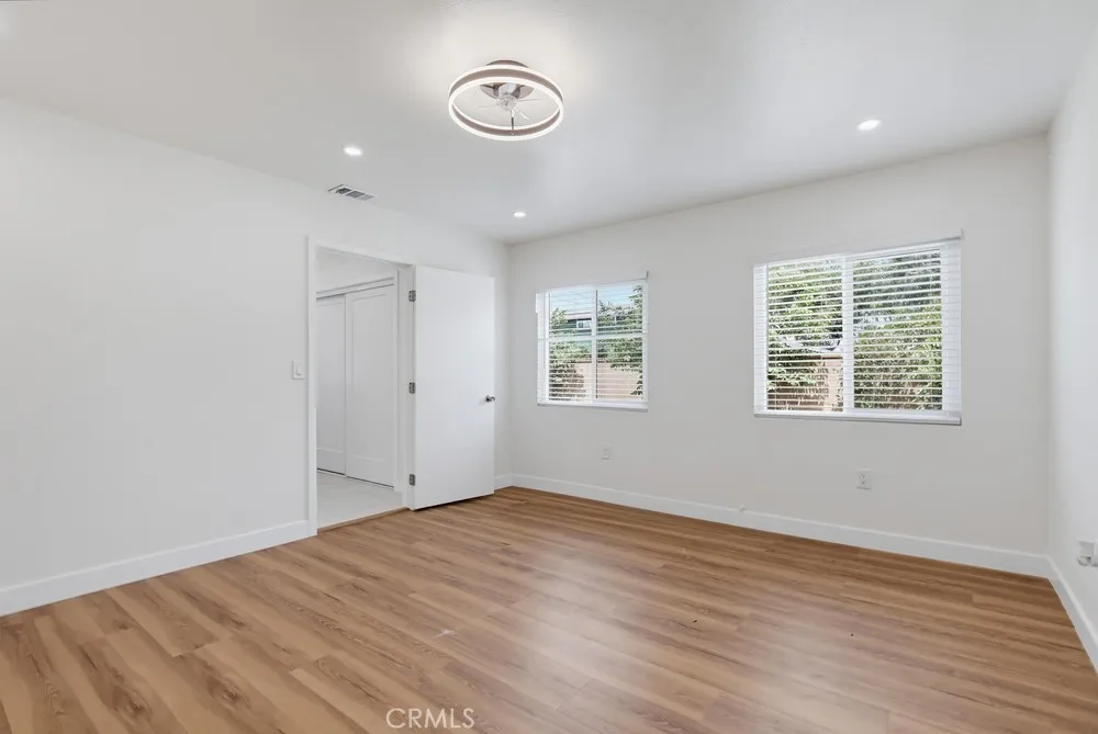 2841 E 69th Long Beach, CA 90805