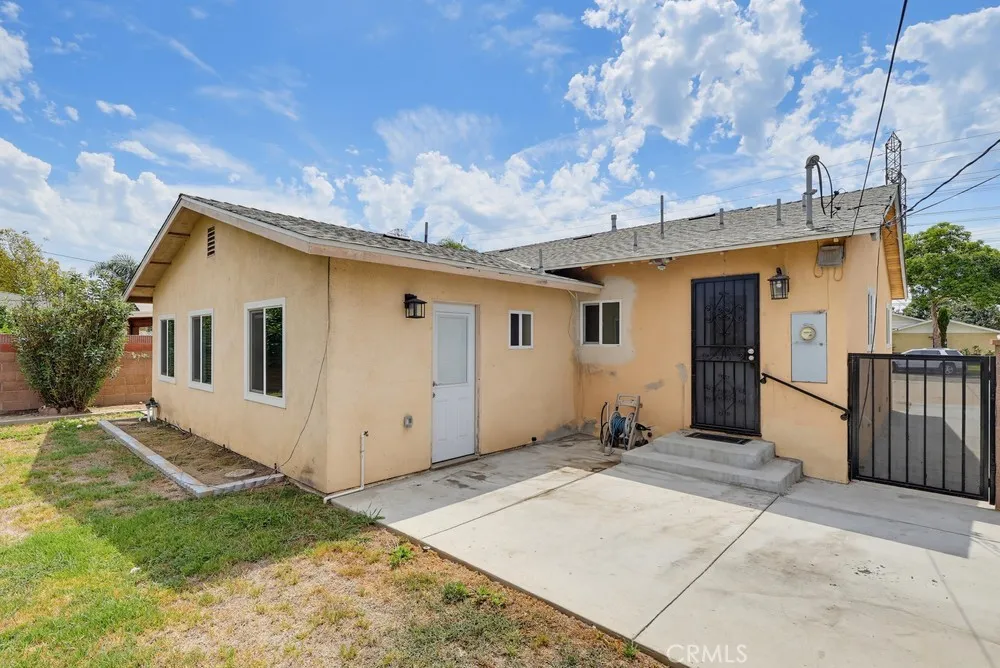 2841 E 69th Long Beach, CA 90805