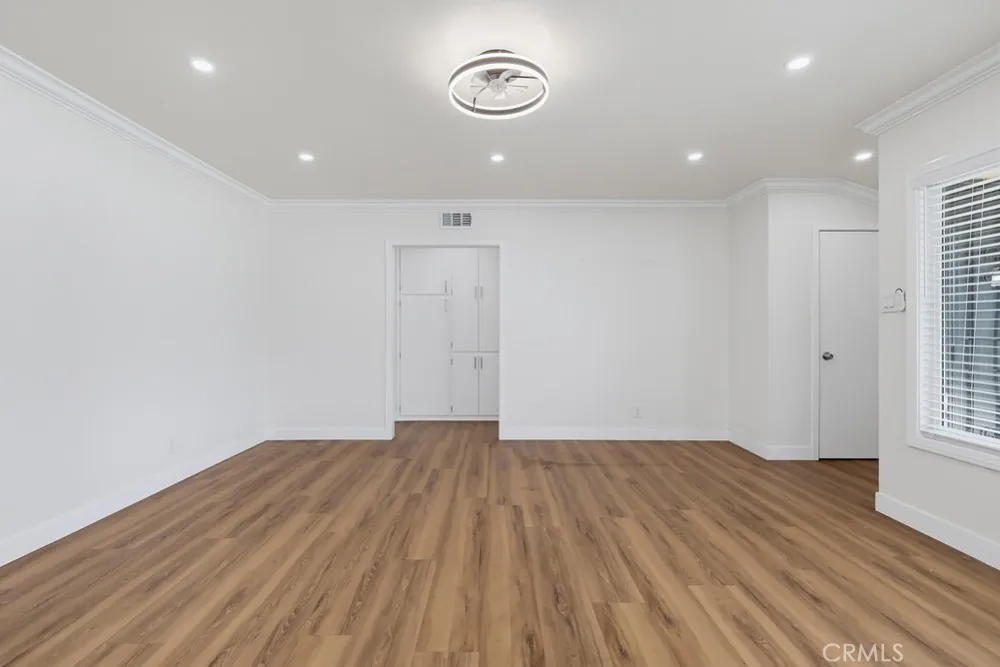 2841 E 69th Long Beach, CA 90805