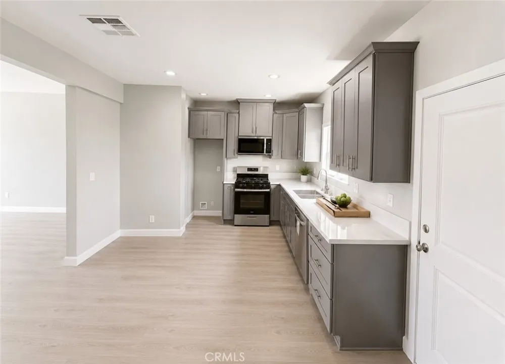 16659 Nordhoff Street North Hills, CA 91343