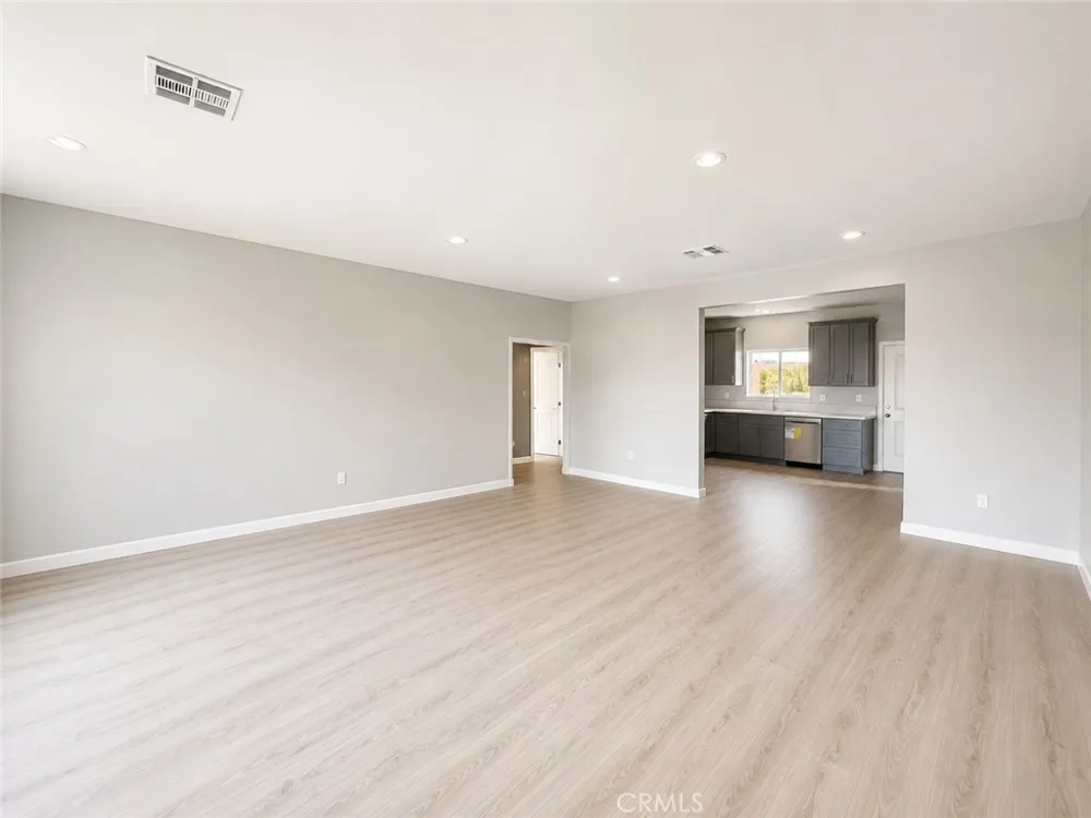 16659 Nordhoff Street North Hills, CA 91343