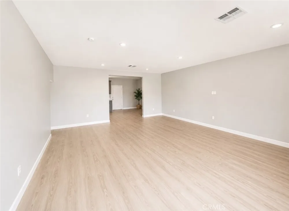 16659 Nordhoff Street North Hills, CA 91343