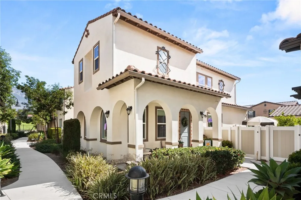 1623 Hogan Court Upland, CA 91784