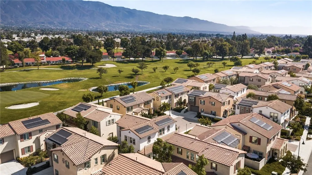1623 Hogan Court Upland, CA 91784