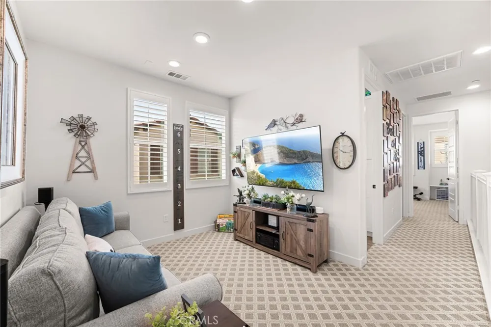 1623 Hogan Court Upland, CA 91784