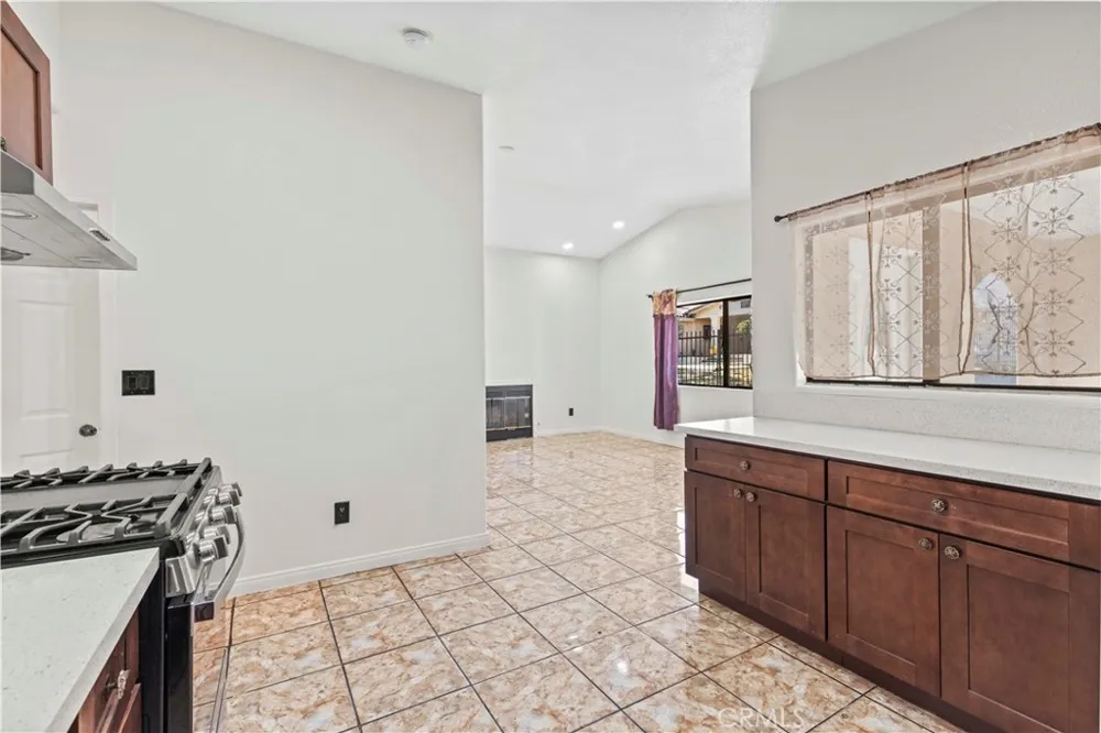 10127 finch ave Rancho Cucamonga, CA 91737