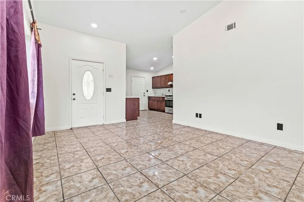 10127 finch ave Rancho Cucamonga, CA 91737