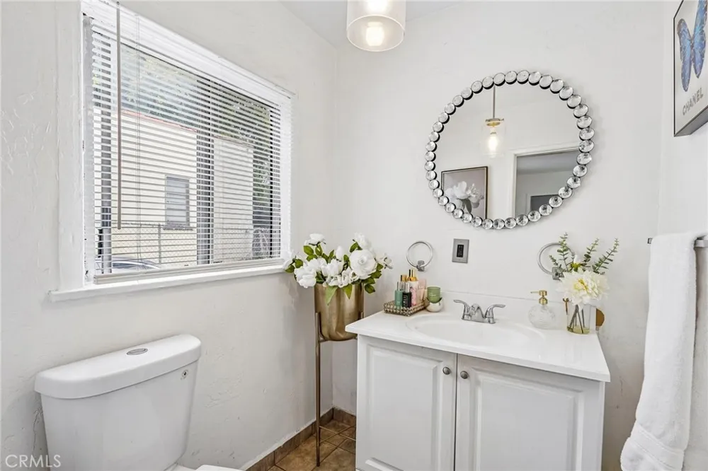 2358 Marengo Avenue Altadena, CA 91001